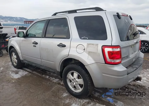 2010 Ford Escape Xlt from USA, damaged, VIN 1FMCU9D74AKC72355